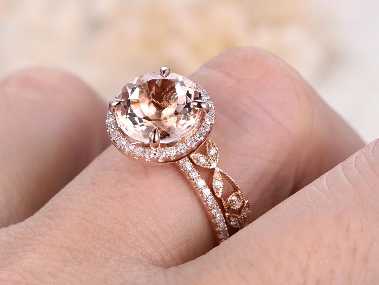 Ensemble de bagues en morganite ronde de 8 mm, bague de fiançailles en or rose 14 carats avec morganite et diamants, alliance sertie de diamants, bague sertie de diamants sur toute la longueur, bague ornée de diamants à motif floral