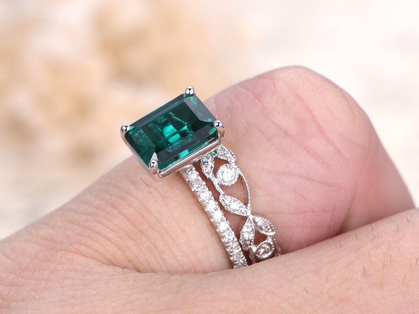 Bague de fiançailles en or blanc 14 carats sertie d'une émeraude de 6 x 8 mm, pierre de naissance du mois de mai, ensemble de 2 bagues, alliance sertie de diamants, bague florale sertie de diamants