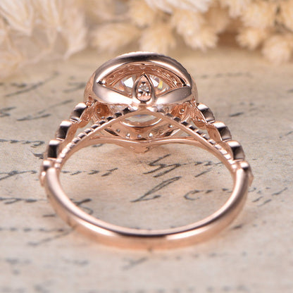 Bague de fiançailles vintage en moissanite VVS, alliance sertie de diamants et sertie d'un halo, en or rose massif 14 carats. Bague soleil ornée d'une moissanite ronde de 6,5 mm.