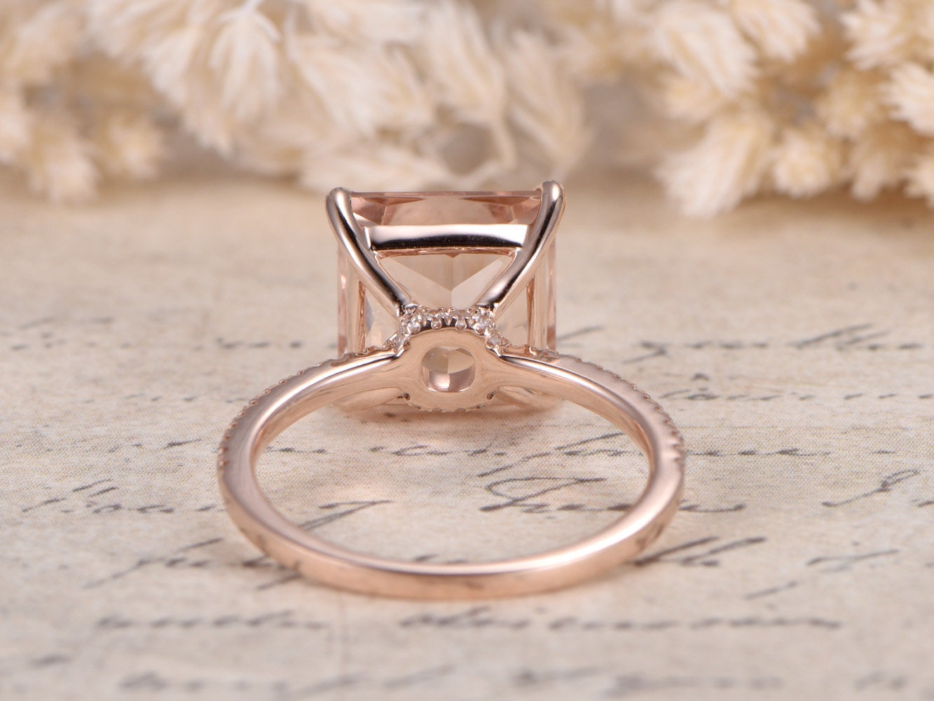 Bague en or rose 14 carats massif, sertie d'une morganite taille princesse de 9 mm, bague de fiançailles en morganite, bague solitaire en morganite, alliance pavée de diamants et morganite.