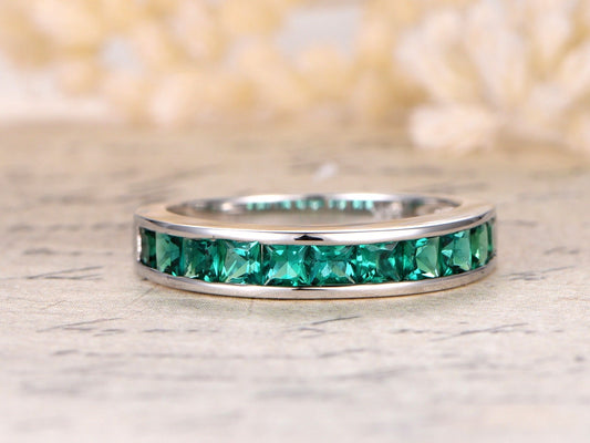 emerald-engagement-ring-princess-cut-14k-white-gold-wedding-band