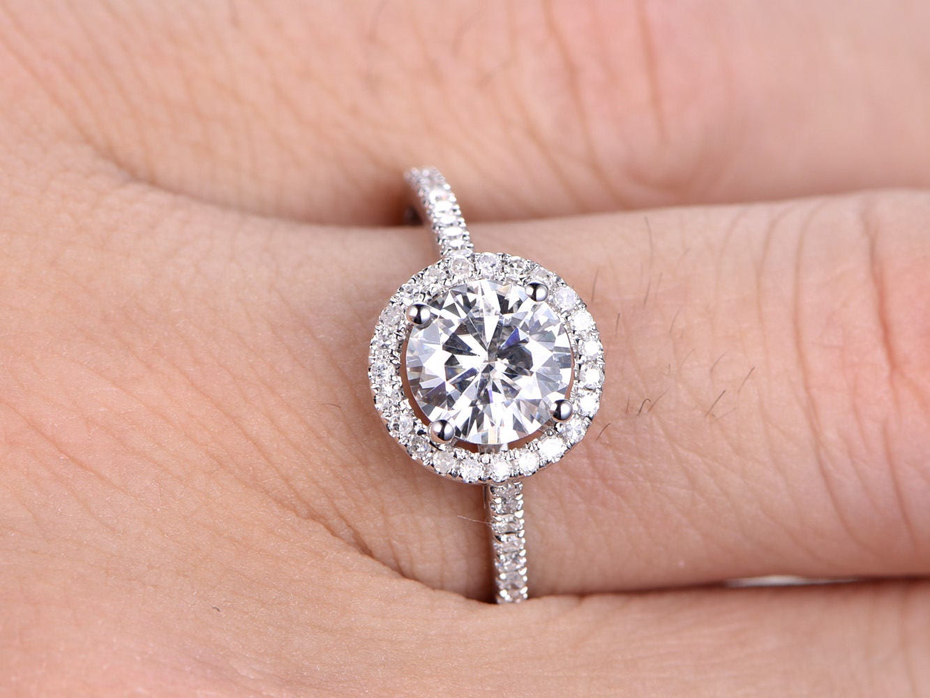 7mm-round-cut-moissanite-engagement-ring-14k-white-gold-diamond-halo-half-eternity-design