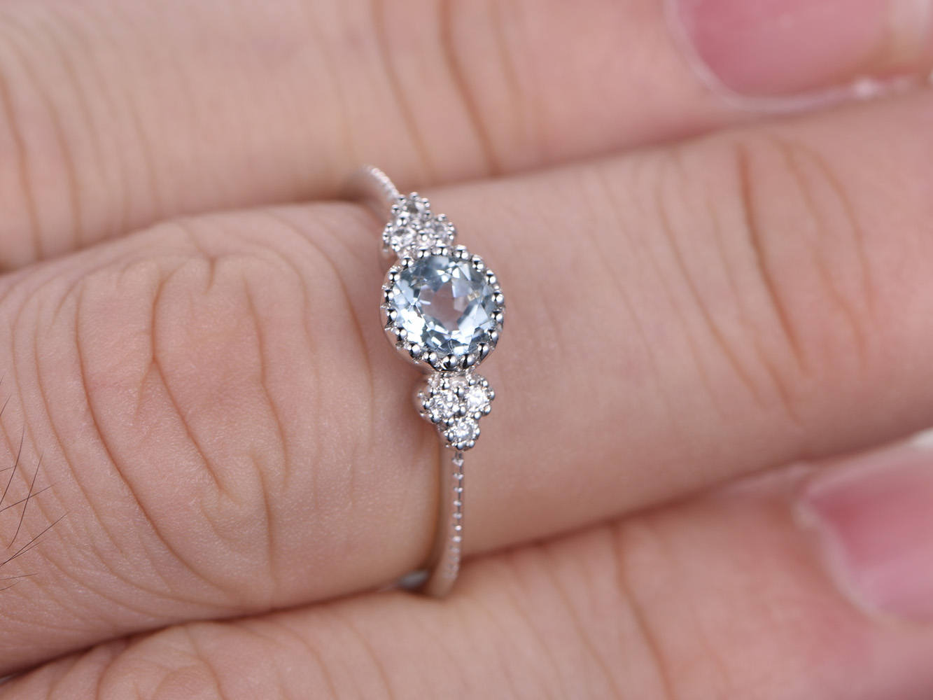 5mm-round-cut-aquamarine-engagement-ring-14k-white-gold-diamond-accent-plain-band