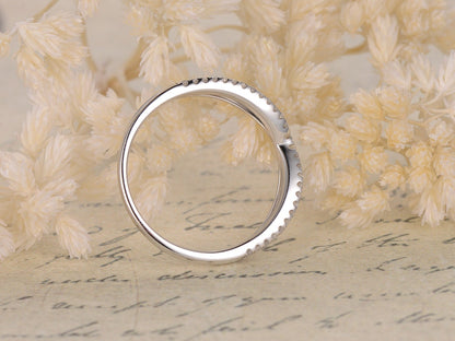 Bague sertie de diamants en grappe, alliance demi-éternité évasée, bague de fiançailles pavée de diamants, bague de mariage pavée, bague demi-éternité pavée