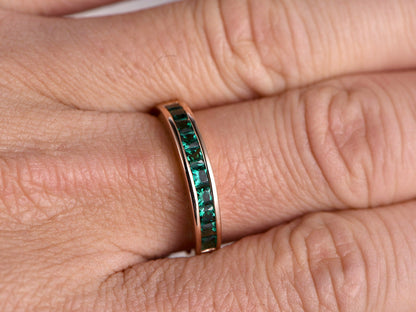 Bague de fiançailles émeraude taille princesse en or rose 14 carats, bague émeraude pierre de naissance de mai, bague de fiançailles émeraude sertie Chanel, alliance