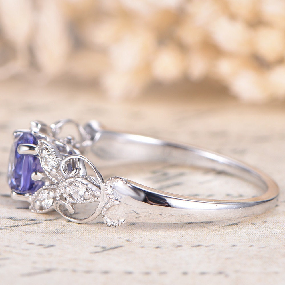 5mm-round-cut-natural-tanzanite-engagement-ring-14k-white-gold-diamond-floral-design