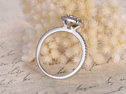 Bague de fiançailles en moissanite taille coussin et halo rond, 6,5 mm, couleur champagne, sertie de diamants, alliance en or blanc 14 carats, style vintage.
