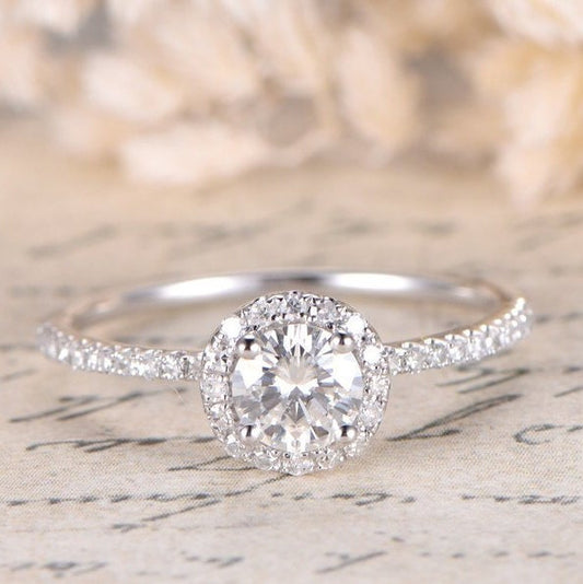 5mm-round-cut-moissanite-engagement-ring-14k-white-gold-diamond-halo-half-eternity