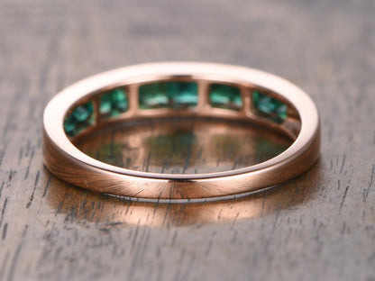 Bague de fiançailles émeraude taille princesse en or rose 14 carats, bague émeraude pierre de naissance de mai, bague de fiançailles émeraude sertie Chanel, alliance