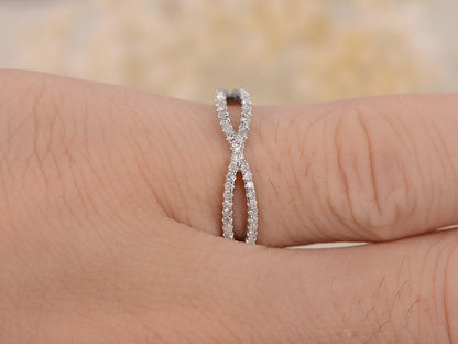 Bague sertie de diamants en grappe, alliance demi-éternité évasée, bague de fiançailles pavée de diamants, bague de mariage pavée, bague demi-éternité pavée