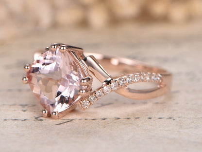 8mm-cushion-cut-morganite-engagement-ring-14k-rose-gold-diamond-twist-band-split-shank