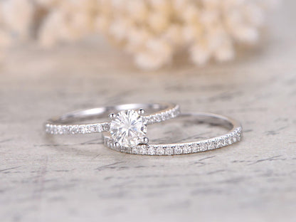 Bague de fiançailles en moissanite taille ronde de 5 mm, alliance en or blanc 14 carats massif, style anneau fin, ensemble de bagues de mariage