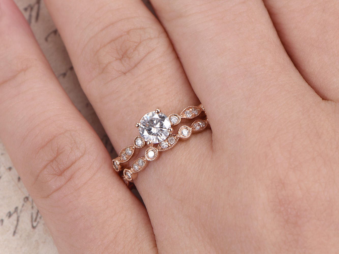 5mm-round-cut-moissanite-engagement-ring-set-2pcs-14k-rose-gold-solitaire-diamond-matching-band