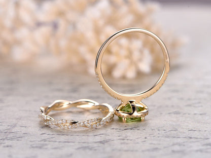 7mm-round-cut-peridot-engagement-ring-set-2pcs-14k-yellow-gold-twist-matching-band-design