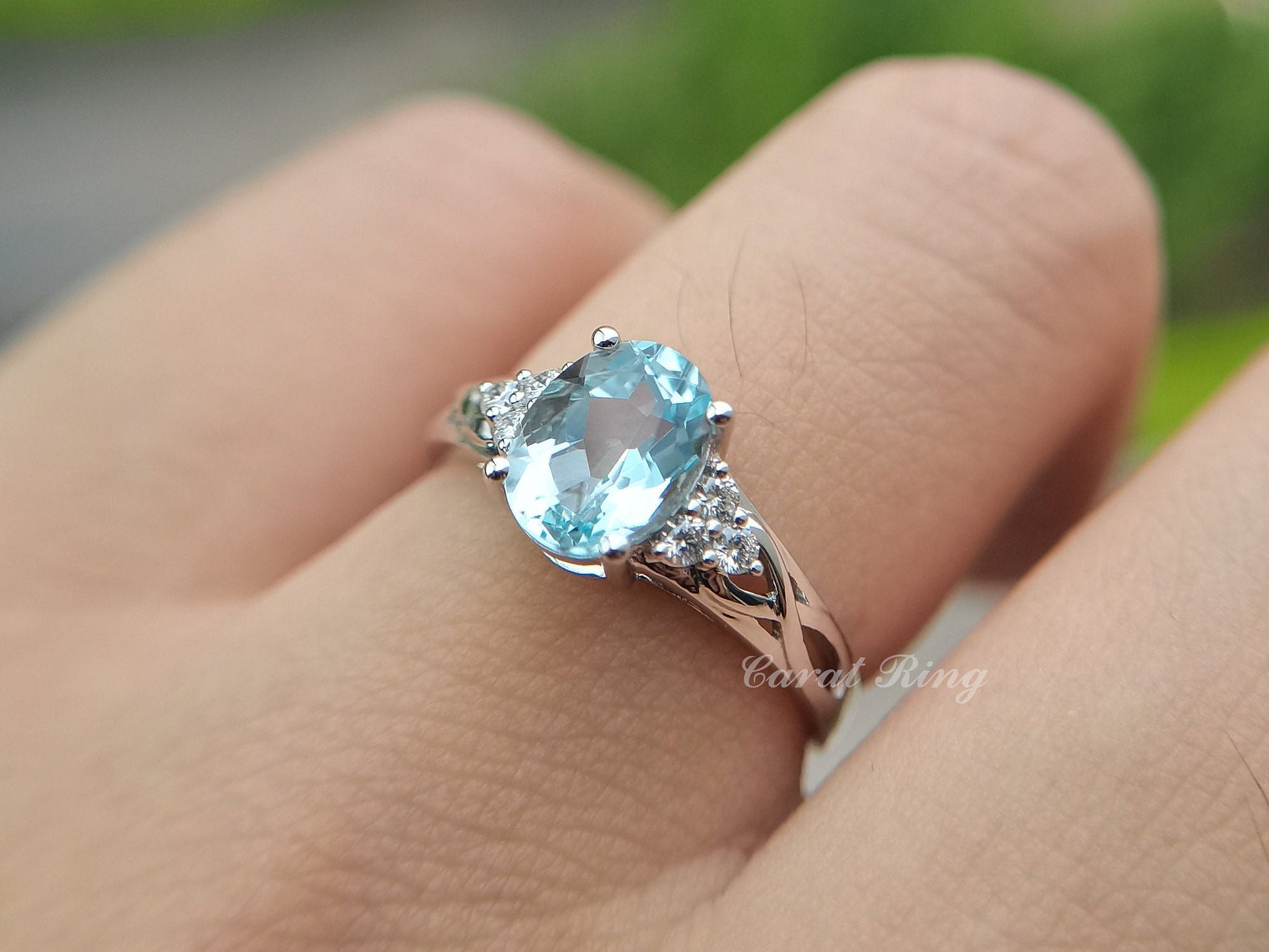 6x8mm-oval-cut-aquamarine-engagement-ring-14k-white-gold-twisted-shank