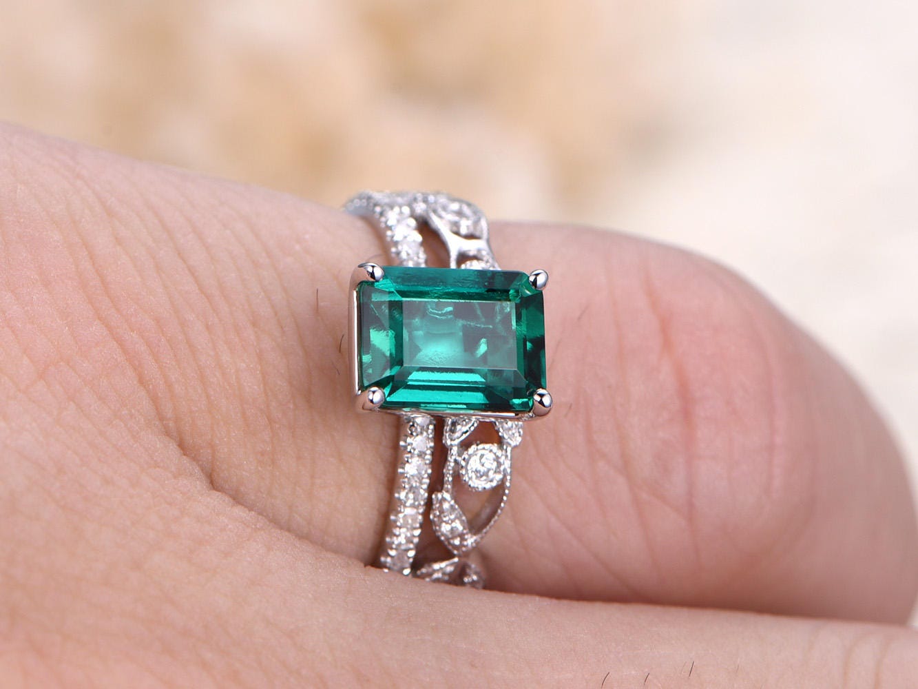 Bague de fiançailles en or blanc 14 carats sertie d'une émeraude de 6 x 8 mm, pierre de naissance du mois de mai, ensemble de 2 bagues, alliance sertie de diamants, bague florale sertie de diamants