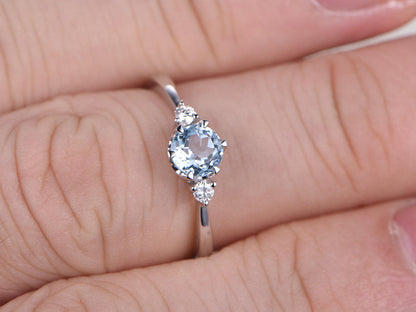 Bague de fiançailles en aigue-marine ronde de 5 mm VS Bague en aigue-marine en or blanc 14 carats, anneau simple Art déco, bague de promesse Art déco avec diamant, bague de mariée