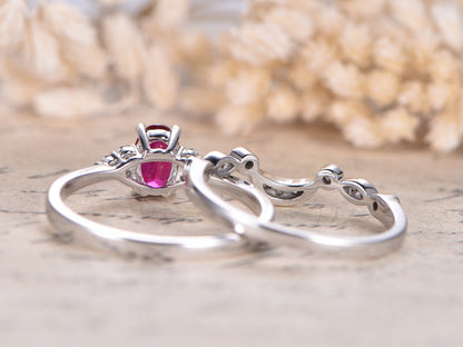 Ensemble de bagues de fiançailles en or blanc 14 carats avec rubis rouge VS, anneau simple, bague de fiançailles sertie de diamants et rubis ovale traité en laboratoire (2 pièces).