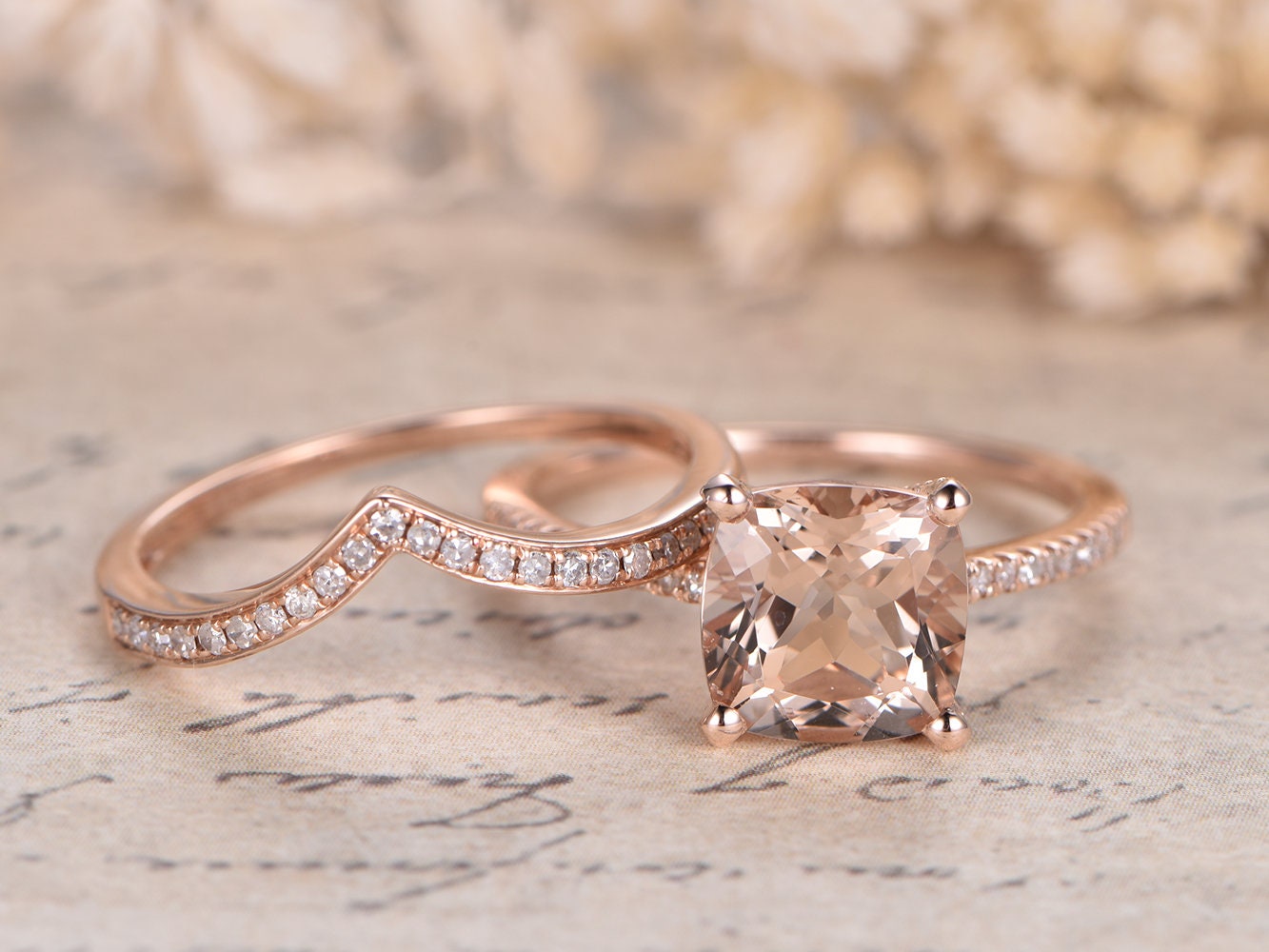 Ensemble de bagues en morganite 8 mm, or rose et diamants : alliance, bague de fiançailles, solitaire, bague de demande en mariage (2 pièces).