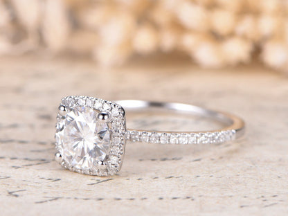 7mm-round-cut-moissanite-engagement-ring-14k-white-gold-diamond-halo-half-eternity-design