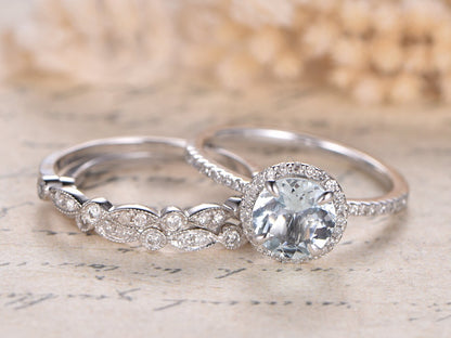 Ensemble de bague de fiançailles en aigue-marine, alliance en or blanc 14 carats avec diamants et halo, bague solitaire en aigue-marine 7 mm, ensemble de bagues de mariée décoratives (3 pièces).