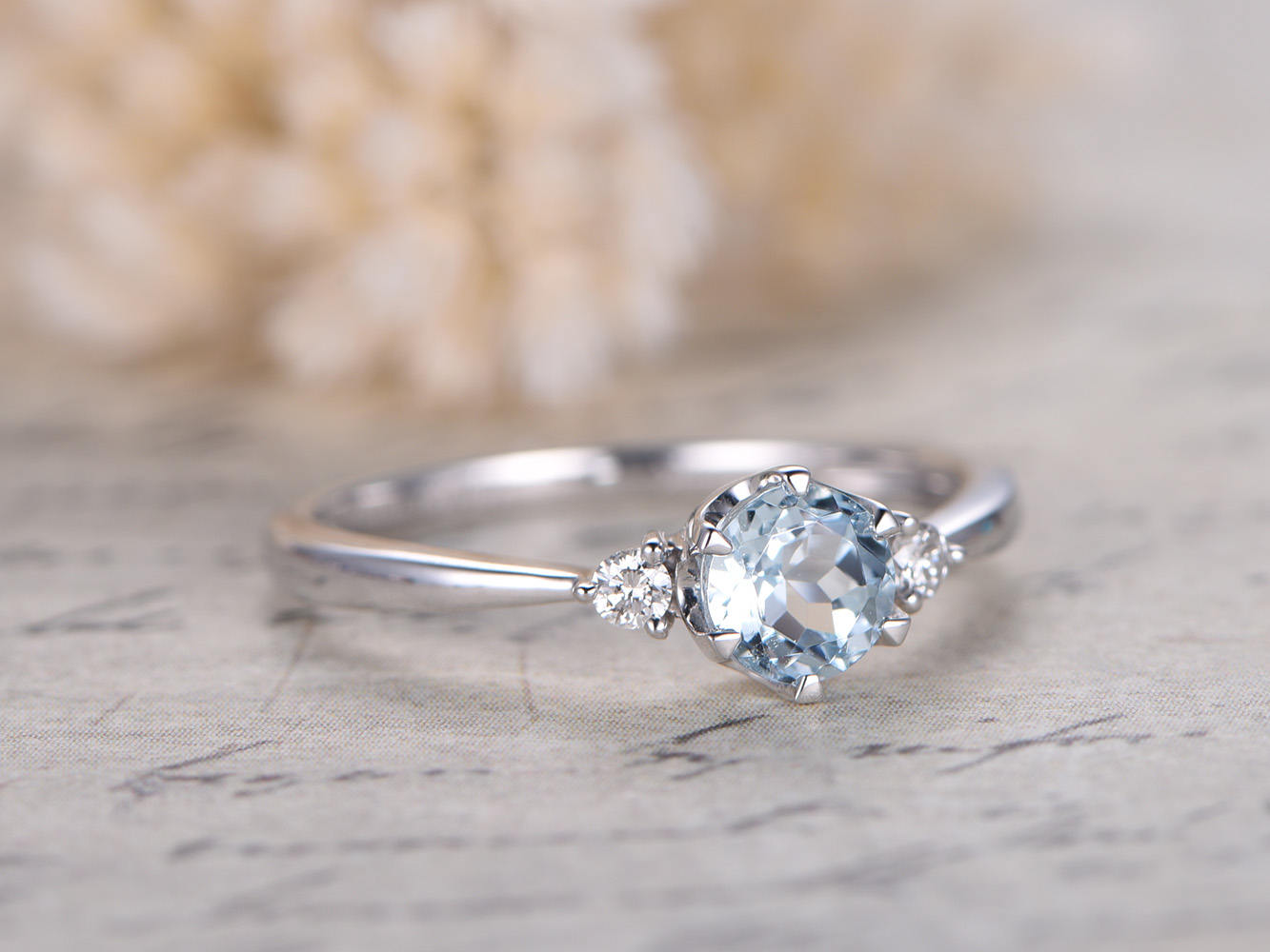 Bague de fiançailles en aigue-marine ronde de 5 mm VS Bague en aigue-marine en or blanc 14 carats, anneau simple Art déco, bague de promesse Art déco avec diamant, bague de mariée