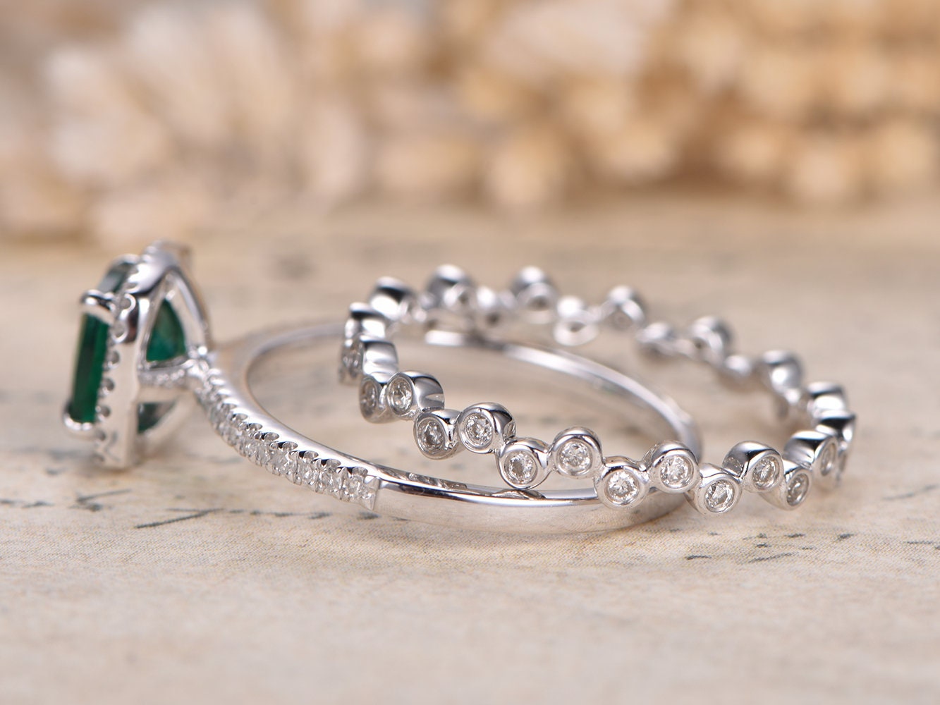 6mm-cushion-cut-emerald-engagement-ring-set-2pcs-14k-white-gold-diamond-matching-band-may-birthstone