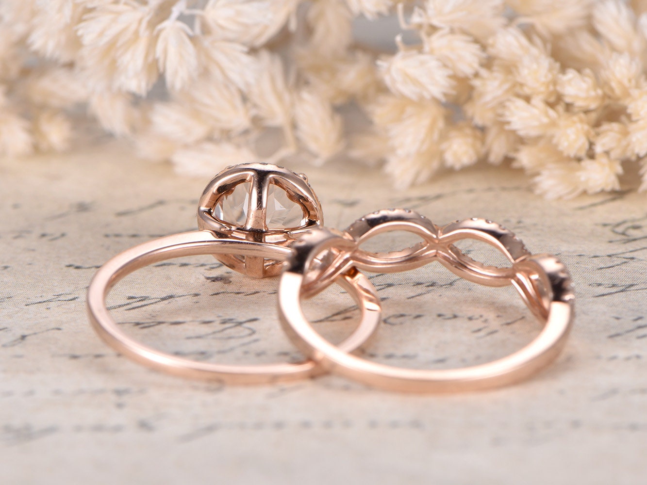 7mm-round-cut-morganite-engagement-ring-set-2pcs-14k-rose-gold-diamond-halo-twist-matching-band