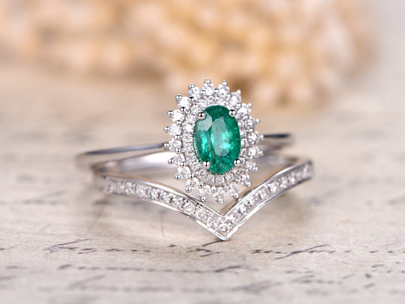 5x7mm-oval-cut-natural-emerald-engagement-ring-set-2pcs-solid-14k-white-gold-may-birthstone-v-diamond-band