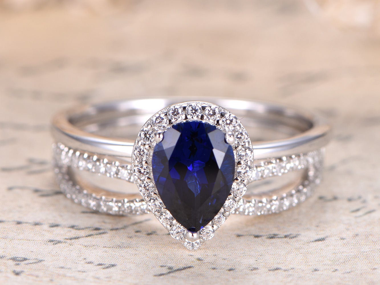 6x8mm Pear Cut Blue Sapphire Engagement Ring Set 2ps 14K White Gold And Diamond Split Shank Band