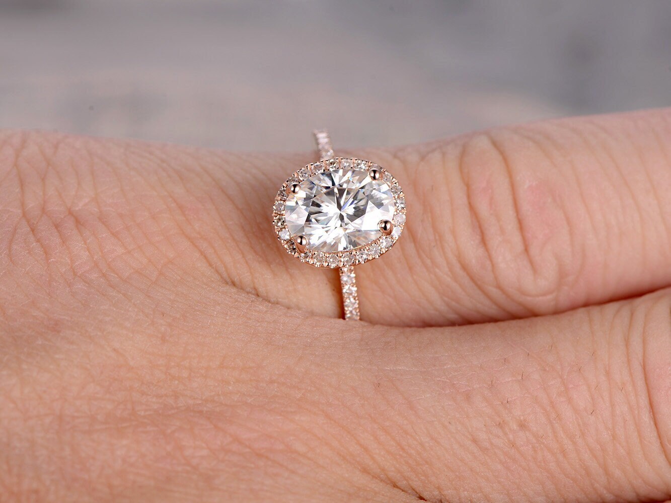 Bague en or blanc avec moissanite VVS 6x8 mm, bague de fiançailles ovale en moissanite 1,5 ct, alliance en or rose 14 carats avec halo de moissanite pour femme
