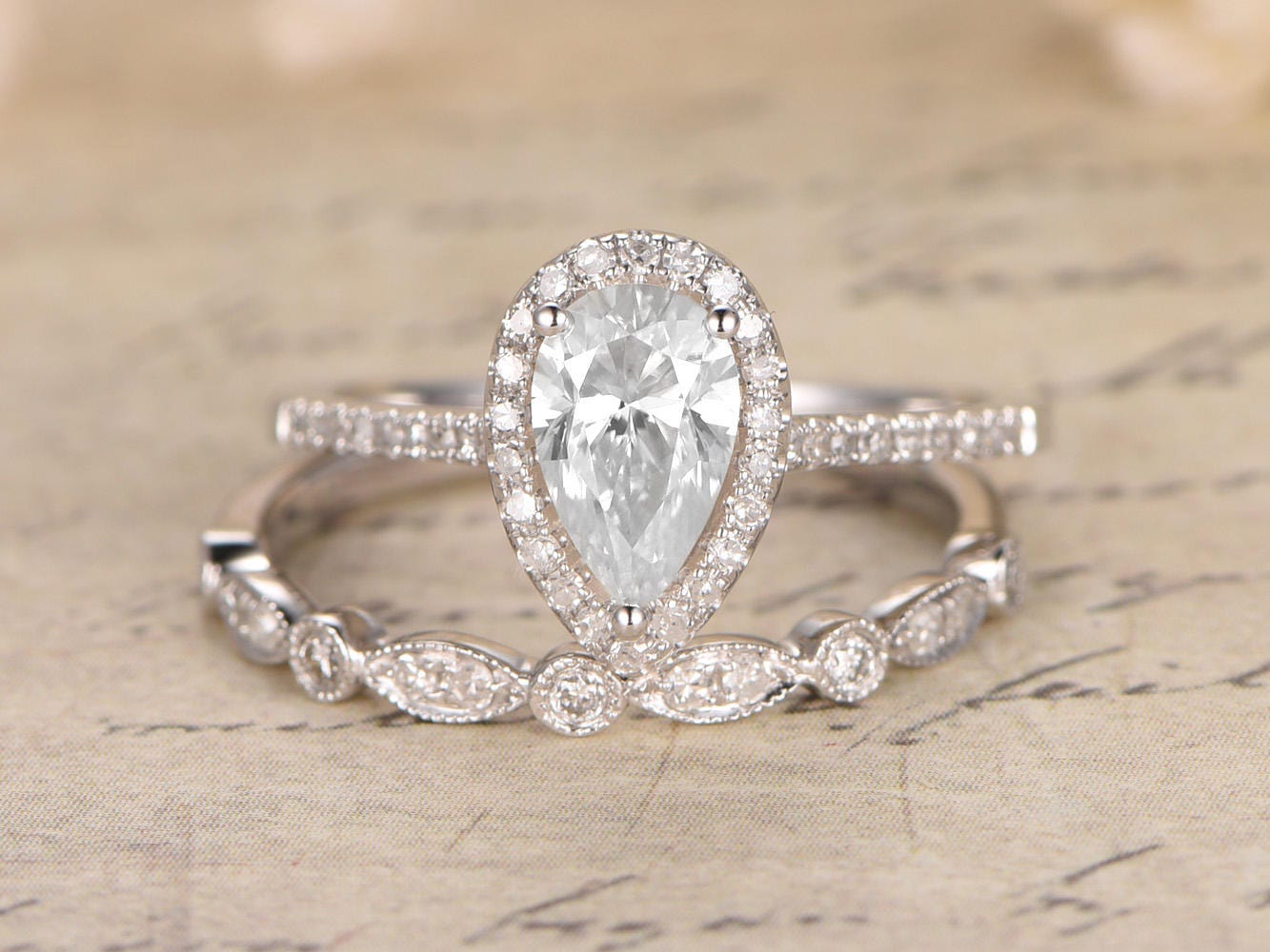 5x7mm-pear-cut-moissanite-engagement-ring-set-2pcs-14k-white-gold-diamond-halo-art-deco-band