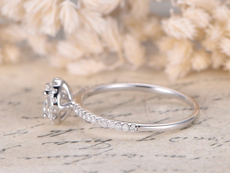 5mm-round-cut-moissanite-engagement-ring-14k-white-gold-diamond-halo-half-eternity