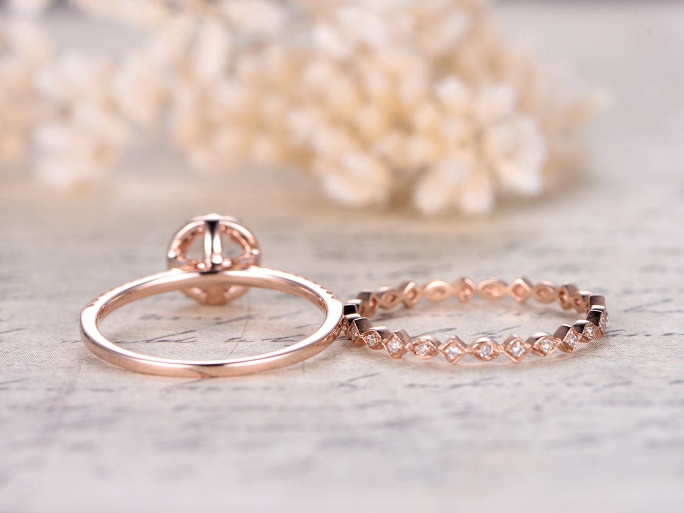 5mm-round-cut-morganite-engagement-ring-set-2pcs-14k-rose-gold-diamond-halo-full-eternity-matching-band