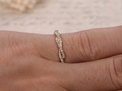 diamond-wedding-band-full-eternity-14k-yellow-gold-twist-infinity-design