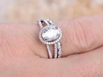 Ensemble de bague de fiançailles vintage en moissanite ovale, bague en moissanite VVS 6x8, alliance en or blanc 14 carats sertie de diamants, ensemble de bagues délicates en diamants