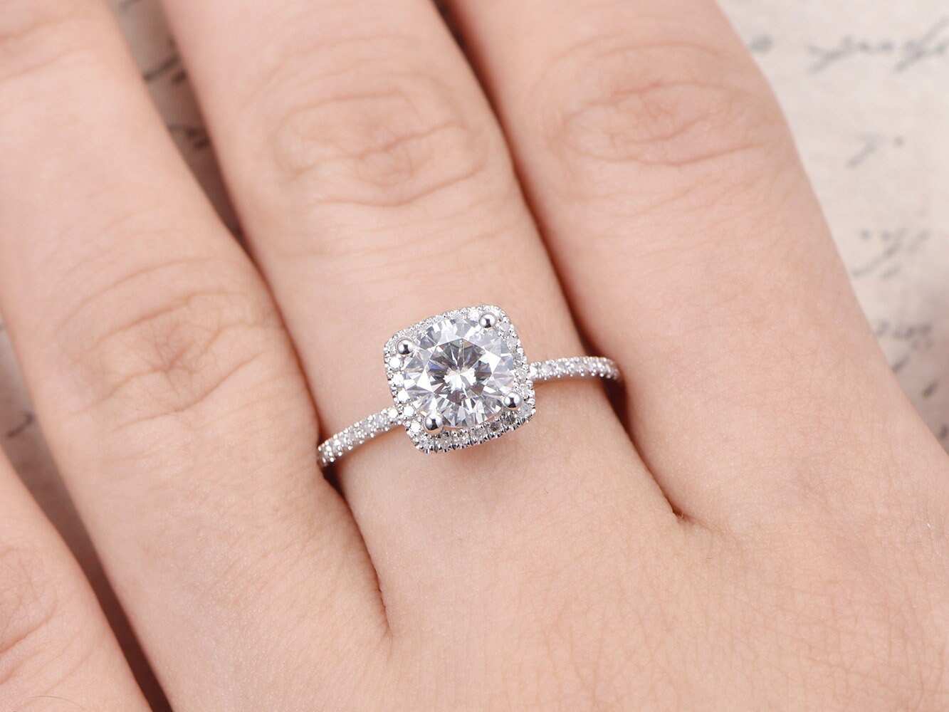 7mm-round-cut-moissanite-engagement-ring-14k-white-gold-diamond-halo-half-eternity-design