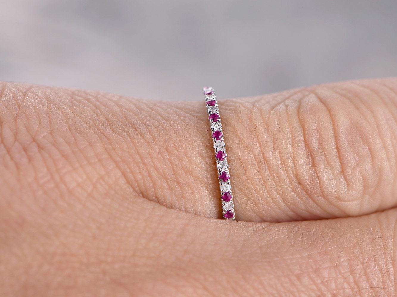 Alliance demi-éternité en rubis, bague de fiançailles en rubis, alliance pavée de rubis et de diamants, bague de mariage en or blanc 14 carats