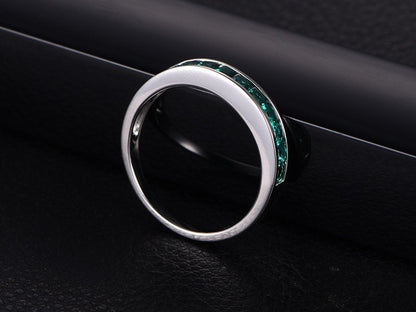emerald-engagement-ring-princess-cut-14k-white-gold-wedding-band
