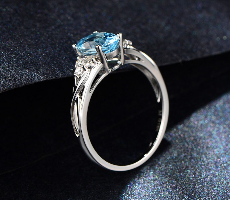 6x8mm-oval-cut-aquamarine-engagement-ring-14k-white-gold-twisted-shank
