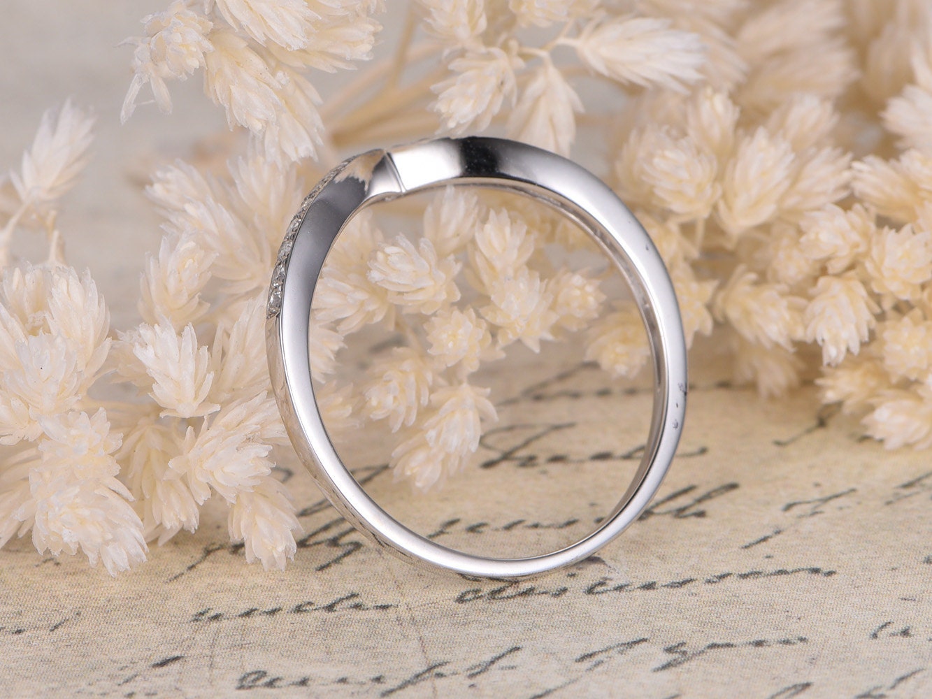 Бриллиантовое обручальное кольцо из белого золота 14K, обручальное кольцо с шевроном, V-образное обручальное кольцо, изогнутое обручальное кольцо, кольцо с микропаве бриллиантов, V-образное кольцо, женское кольцо