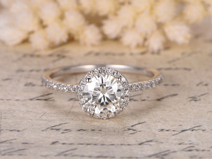 6.5mm-round-cut-moissanite-engagement-ring-14k-white-gold-halo-diamond-band-design-half-eternity-band