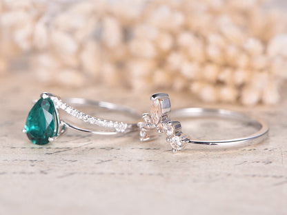 5x7mm Pear Cut Emerald Engagement Ring Set 2pcs 14K White Gold Diamond Split Shank | Topaz Curved Matching Band