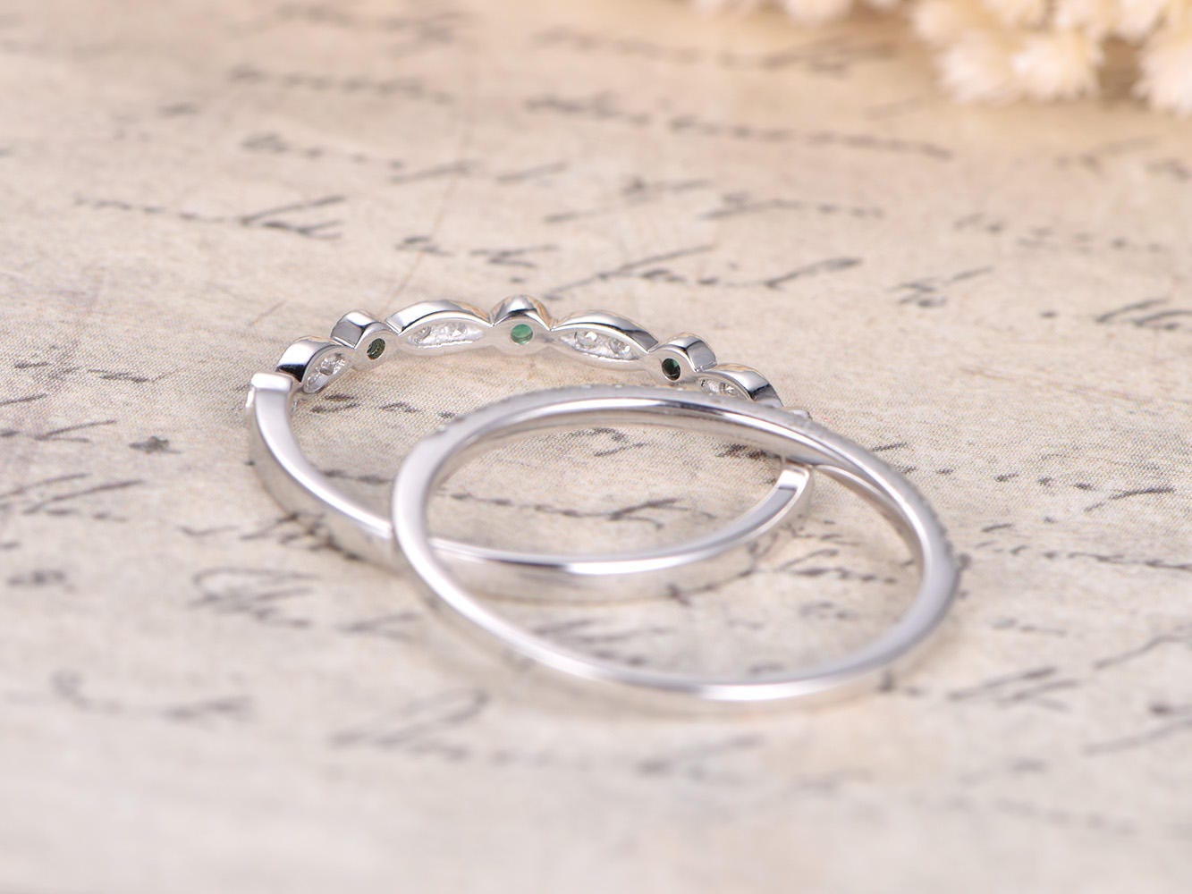 diamond-emerald-wedding-band-set-2pcs-14k-white-gold-half-eternity-design