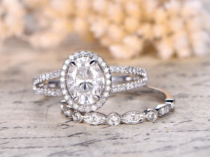 Ensemble de bague de fiançailles vintage en moissanite ovale, bague en moissanite VVS 6x8, alliance en or blanc 14 carats sertie de diamants, ensemble de bagues délicates en diamants
