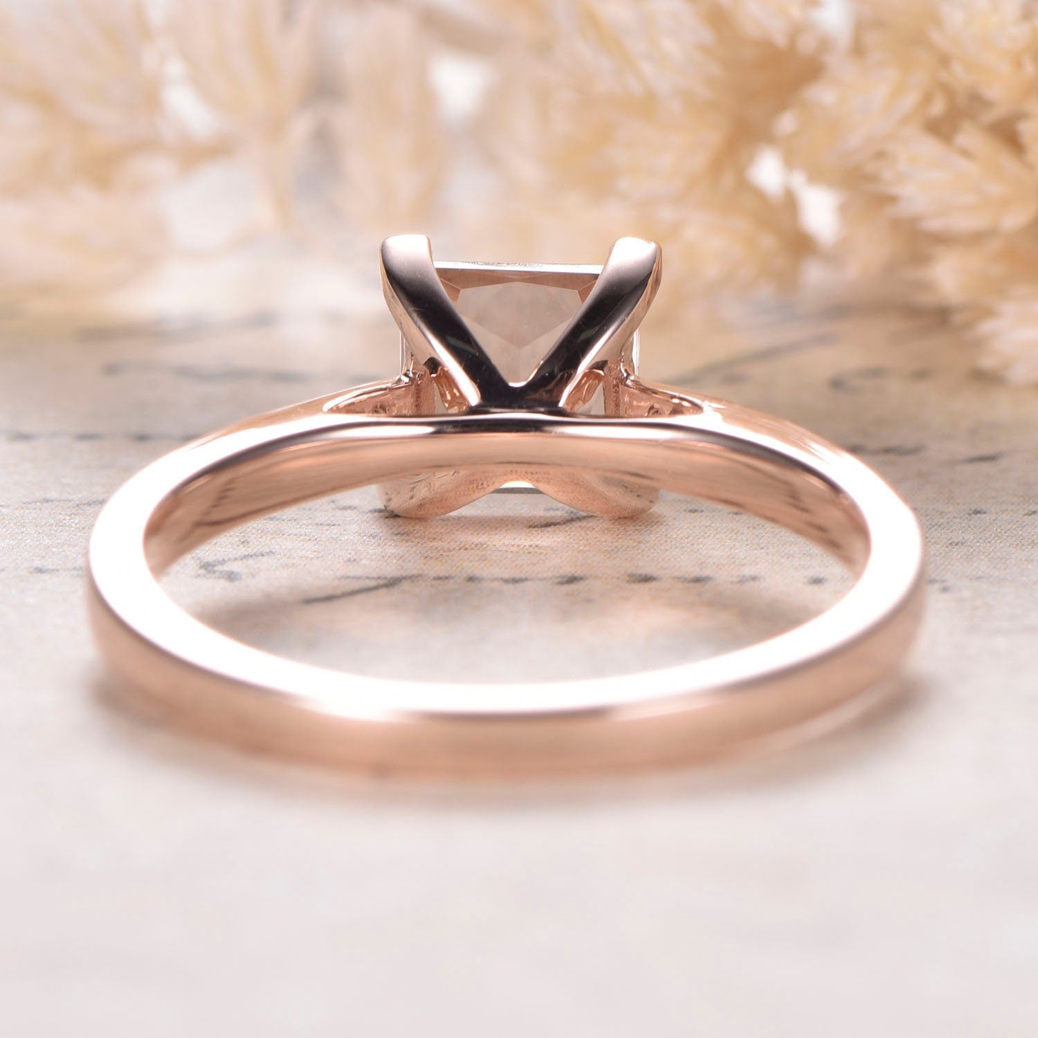 6mm-princess-cut-morganite-engagement-ring-14k-rose-gold-solitaire-diamond-band