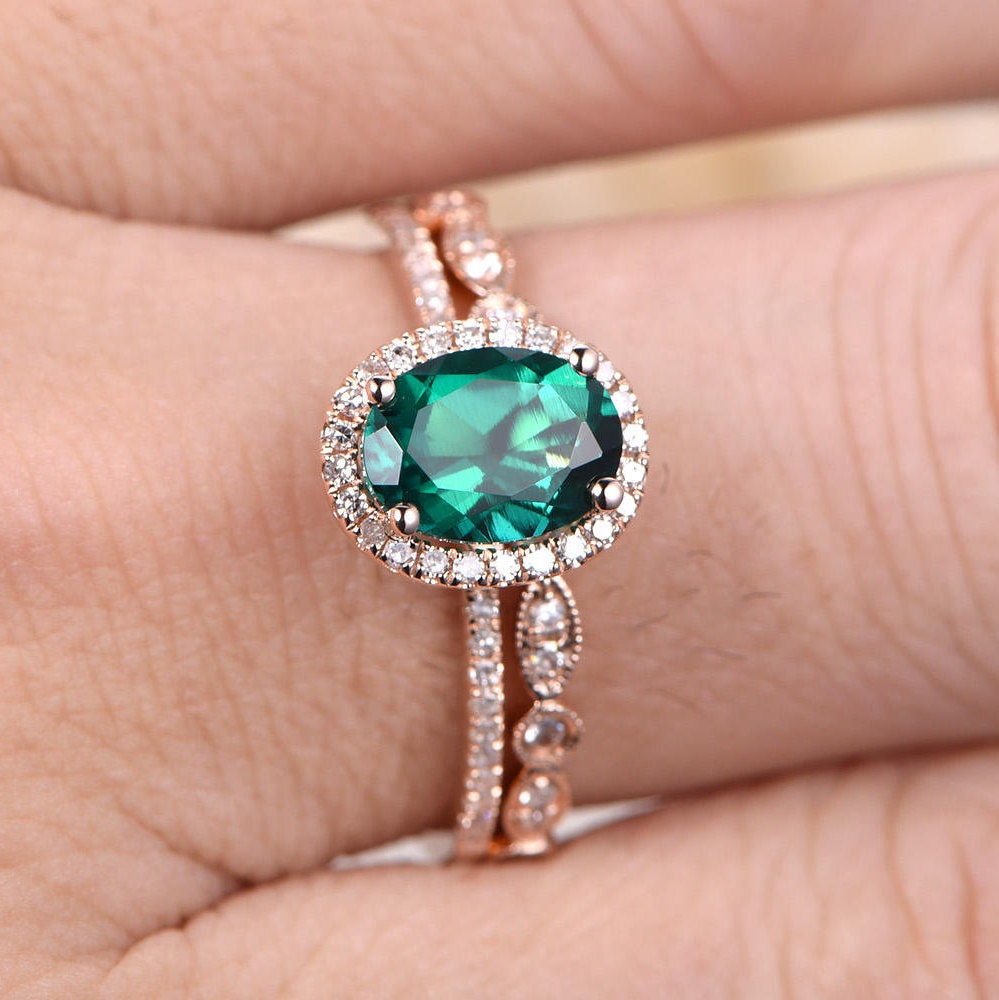 6x8mm-oval-cut-emerald-engagement-ring-set-2pcs-milgrain-bridal-14k-rose-gold-diamond-halo